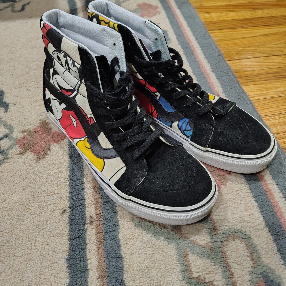 Vans Disney Sk8-Hi's - Men's 9 - Women's 10.5 - Mickey Graphic High-Top Sneakers